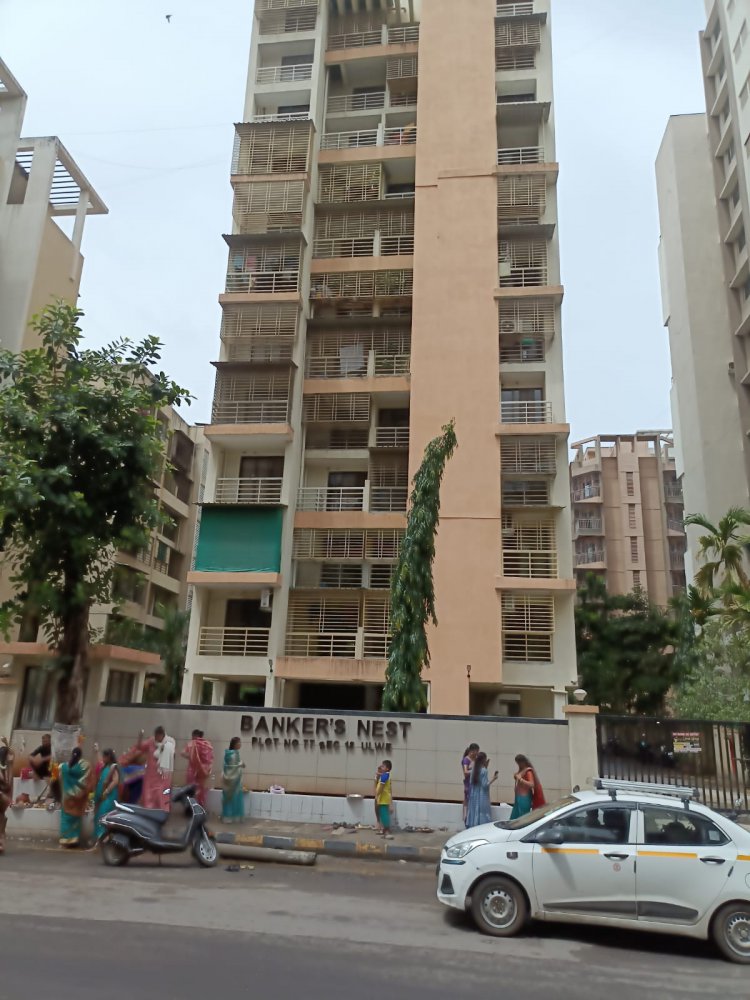 Bankers Nest, Ulve (11 stored tower) - 2020